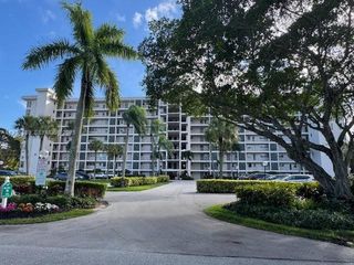 3100 N Palm Aire Drive 102, Pompano Beach, FL 33069