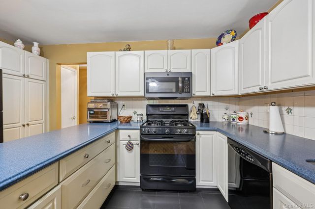 3 W Lawrence Park Drive 3, Piermont, NY 10968