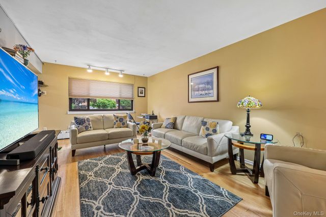 3 W Lawrence Park Drive 3, Piermont, NY 10968