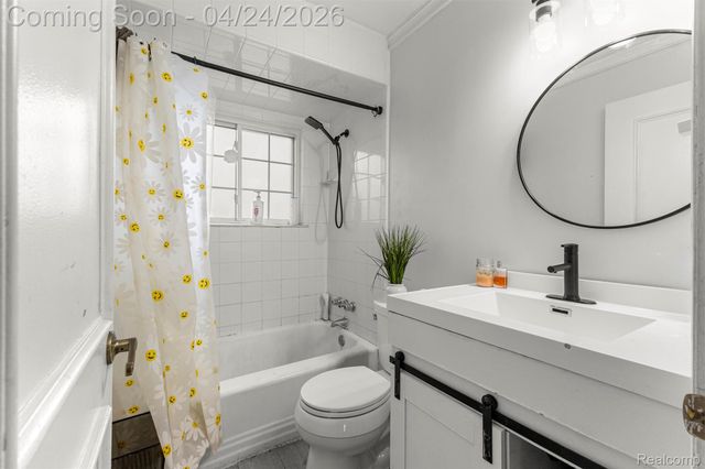 18266 Macarthur Street, Redford Charter Township, MI 48240