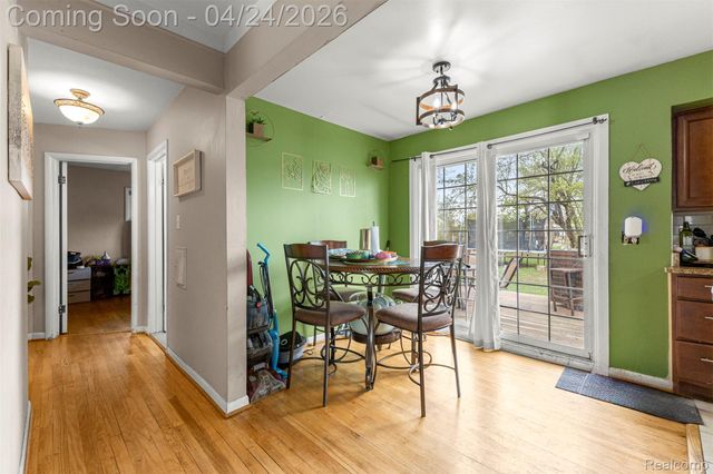 18266 Macarthur Street, Redford Charter Township, MI 48240