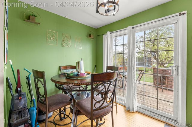 18266 Macarthur Street, Redford Charter Township, MI 48240