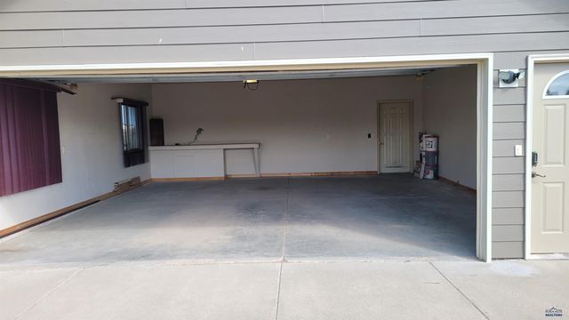 509 TRAIL DR, Box Elder, SD 57719