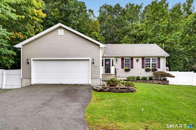 1137 Ridgewood Road, Middletown, CT 06457