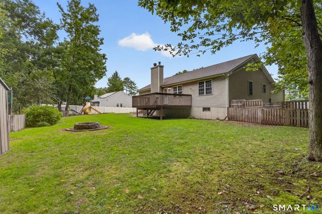 1137 Ridgewood Road, Middletown, CT 06457