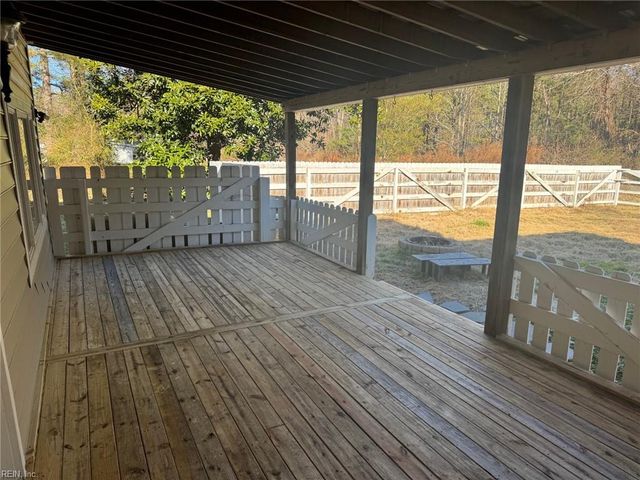 1378 Circle DR, Port Haywood, VA 23138