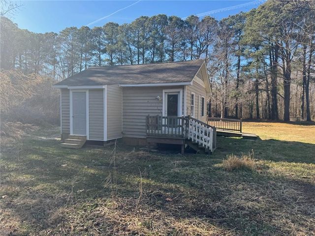 1378 Circle DR, Port Haywood, VA 23138