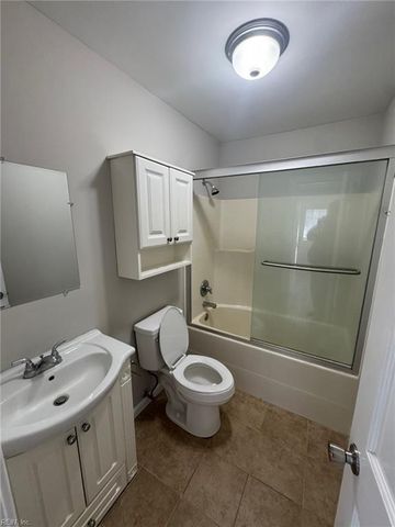 1378 Circle DR, Port Haywood, VA 23138