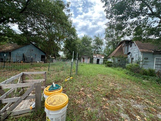 419 W Pine, Whitewright, TX 75491