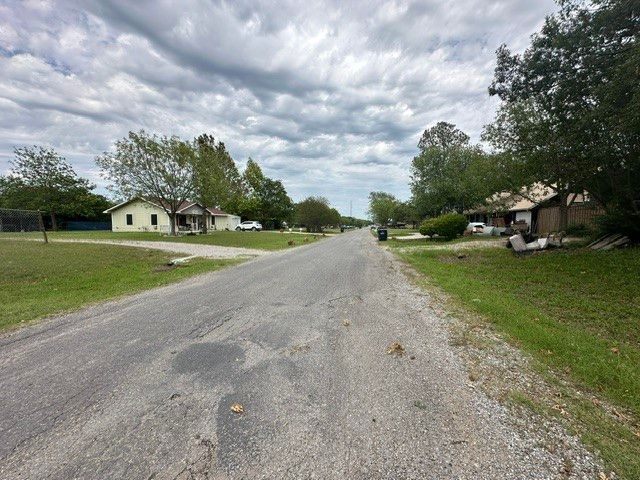 419 W Pine, Whitewright, TX 75491