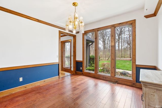 1927 S Hadley Road, Fort Wayne, IN 46804