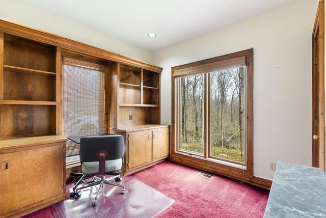 1927 S Hadley Road, Fort Wayne, IN 46804