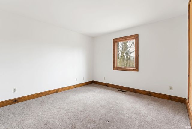 1927 S Hadley Road, Fort Wayne, IN 46804