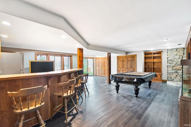 1927 S Hadley Road, Fort Wayne, IN 46804