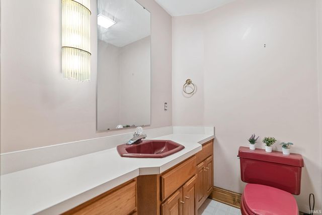 1927 S Hadley Road, Fort Wayne, IN 46804