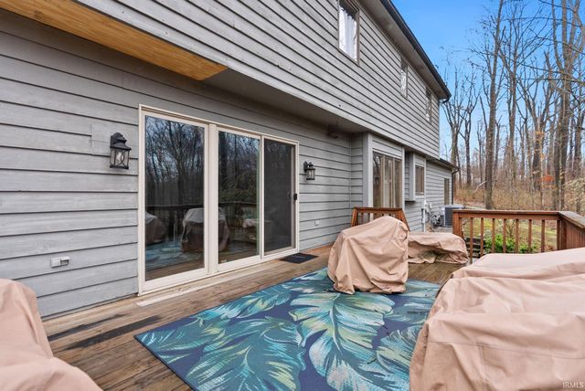 1927 S Hadley Road, Fort Wayne, IN 46804