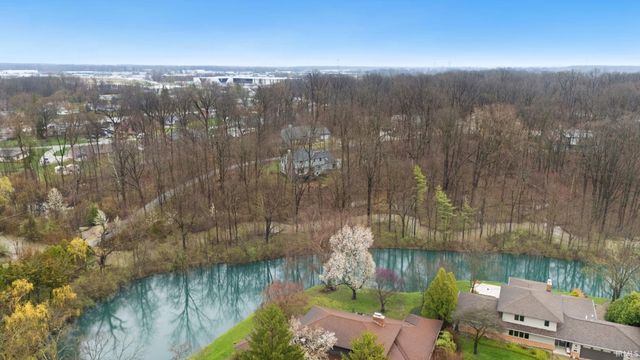 1927 S Hadley Road, Fort Wayne, IN 46804