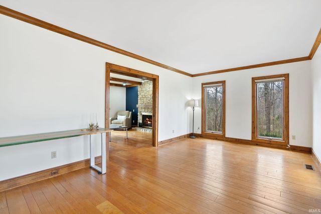 1927 S Hadley Road, Fort Wayne, IN 46804