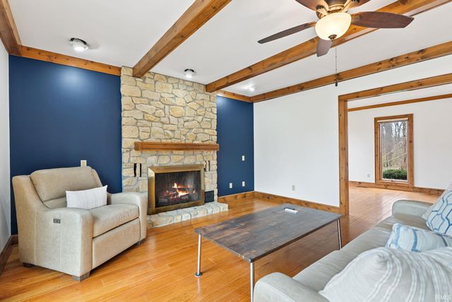 1927 S Hadley Road, Fort Wayne, IN 46804