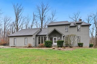 1927 S Hadley Road, Fort Wayne, IN 46804