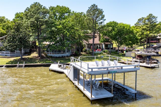513 Winding Shore Drive, Tool, TX 75143