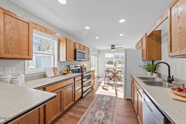 423 S Barbour Street, Clayton, NC 27520