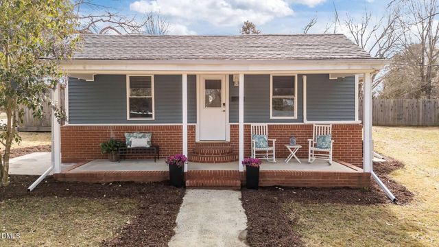 423 S Barbour Street, Clayton, NC 27520