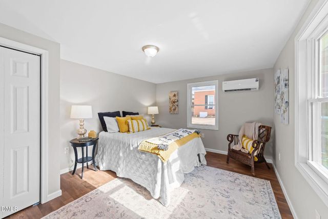 423 S Barbour Street, Clayton, NC 27520