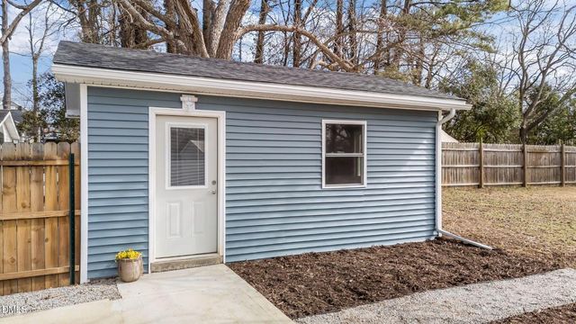 423 S Barbour Street, Clayton, NC 27520