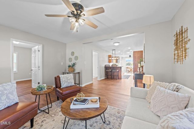 423 S Barbour Street, Clayton, NC 27520