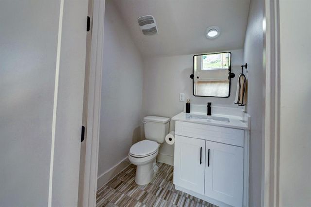 4424 Hank Ave 3, Austin, TX 78745