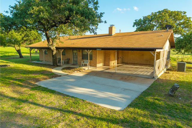 901 County Road 113, Comanche, TX 76442
