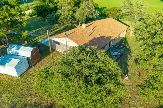 901 County Road 113, Comanche, TX 76442