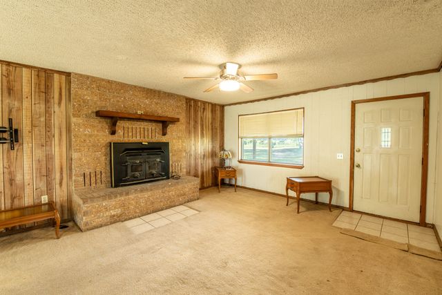 901 County Road 113, Comanche, TX 76442