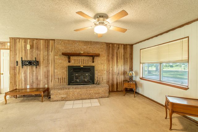901 County Road 113, Comanche, TX 76442