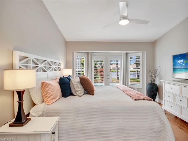 2214 Stacil CIR # 27, Naples, FL 34109