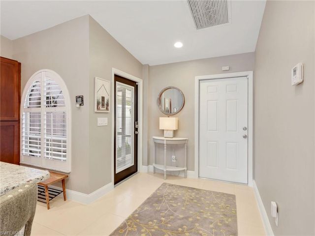 2214 Stacil CIR # 27, Naples, FL 34109