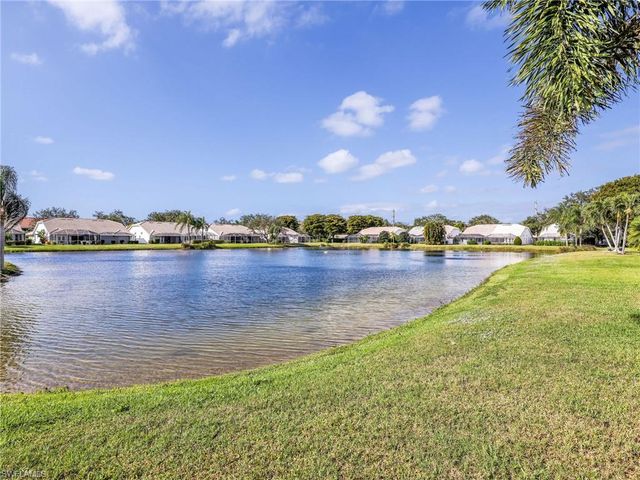 2214 Stacil CIR # 27, Naples, FL 34109