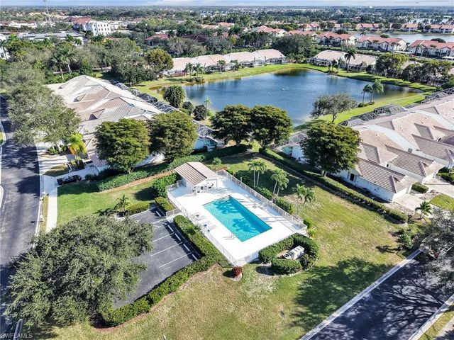 2214 Stacil CIR # 27, Naples, FL 34109