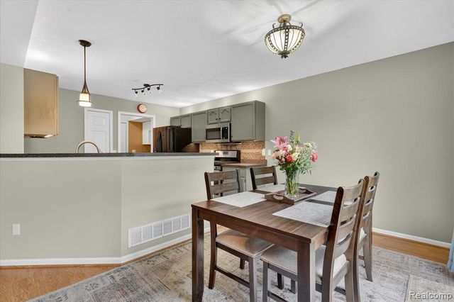 456 Lilly View Court, Howell, MI 48843