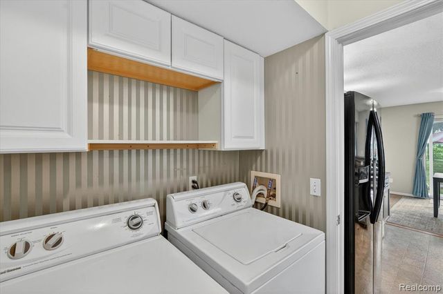 456 Lilly View Court, Howell, MI 48843