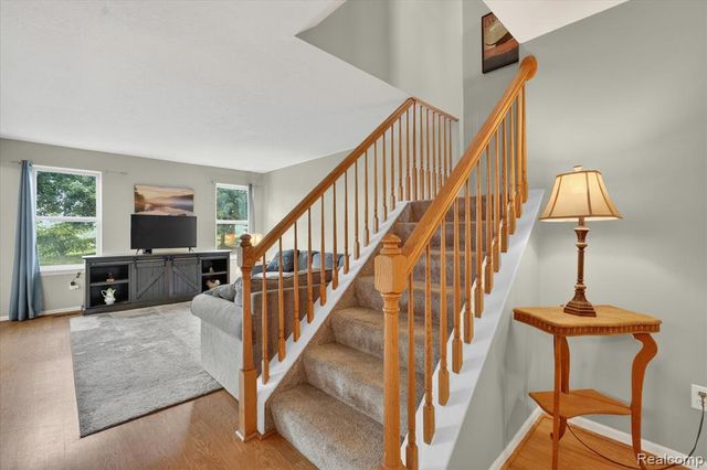456 Lilly View Court, Howell, MI 48843