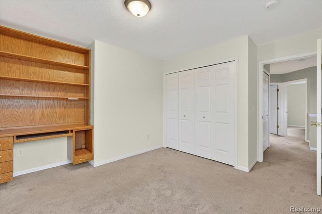456 Lilly View Court, Howell, MI 48843