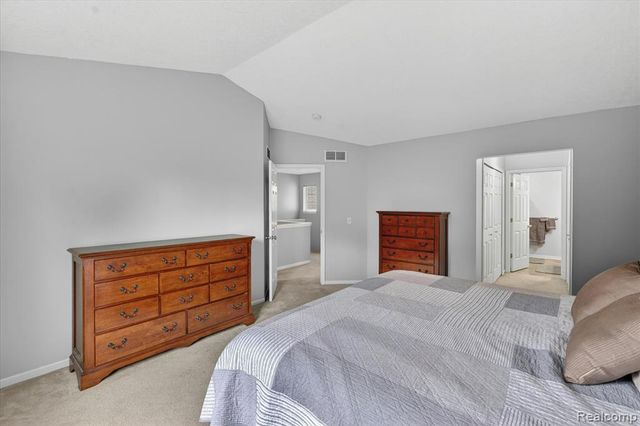 456 Lilly View Court, Howell, MI 48843