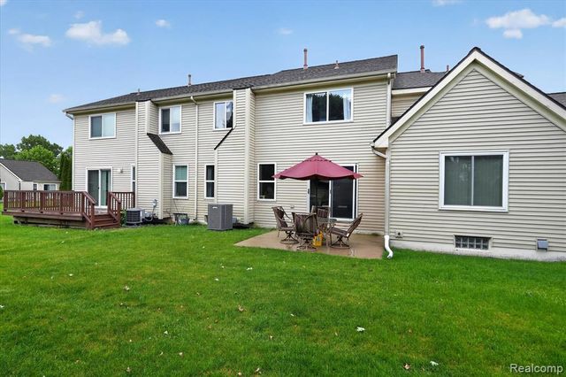 456 Lilly View Court, Howell, MI 48843