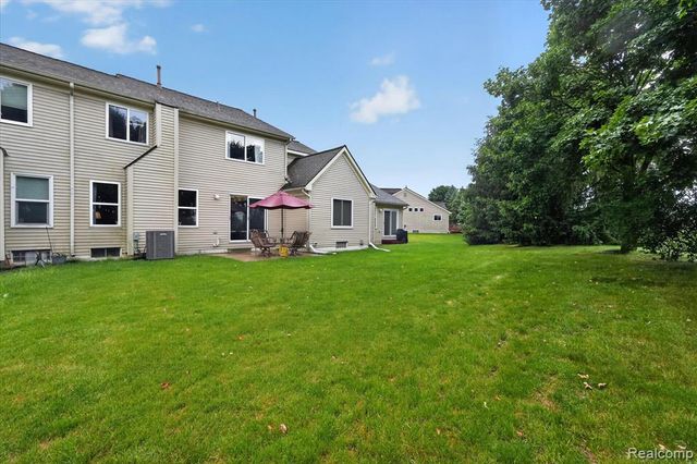 456 Lilly View Court, Howell, MI 48843