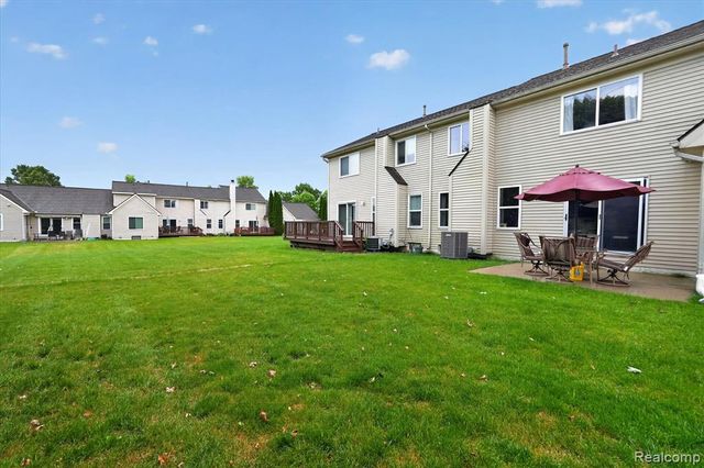 456 Lilly View Court, Howell, MI 48843