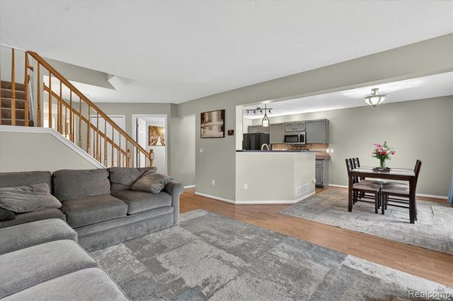 456 Lilly View Court, Howell, MI 48843