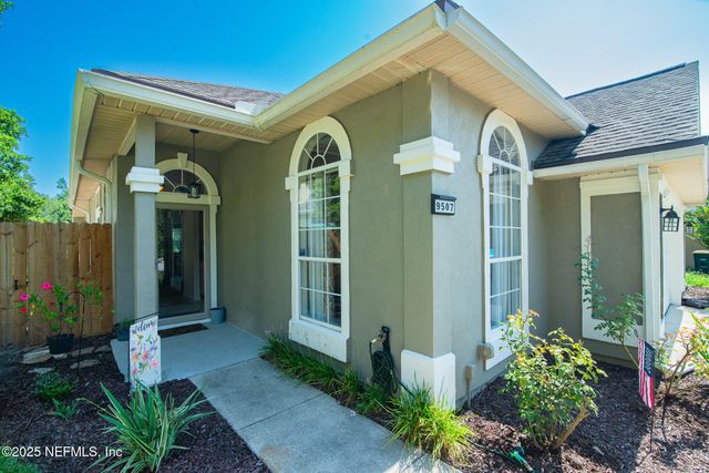 9507 THORNABY Lane, Jacksonville, FL 32256