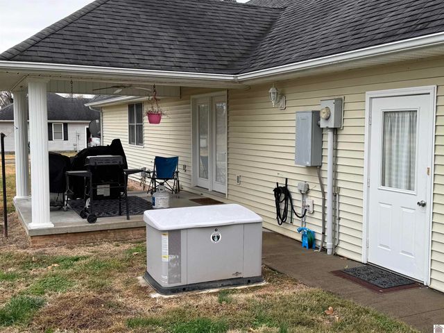 364 Farmersville Road, Princeton, KY 42445